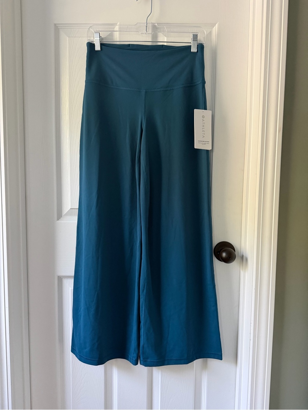 NWT Athleta Elation Wide Leg Athletic Pants in Coastal Teal -MP